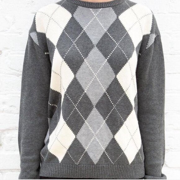 Brandy Melville Bernadette Argyle Sweater in perfect condition <3 - Picture 3 of 3